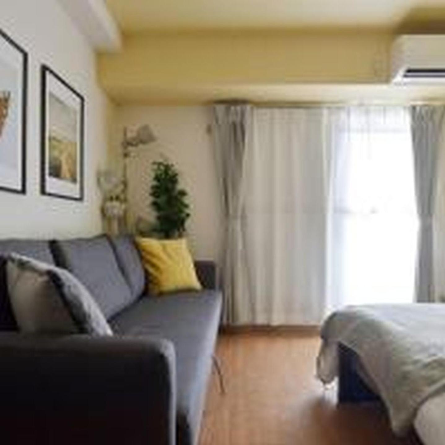 コンフィデンスロン702 Apartemen